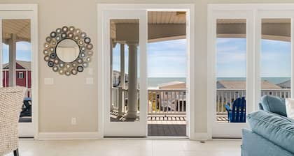 Gorgeous OIB Ocean Front View home 5 bedrooms 5.5 baths 1 min walk to beach