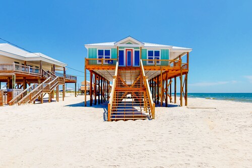 Beautiful beach house with Gulf views, covered deck, central AC, and free WiFi