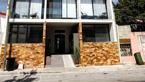 Fachada da propriedade