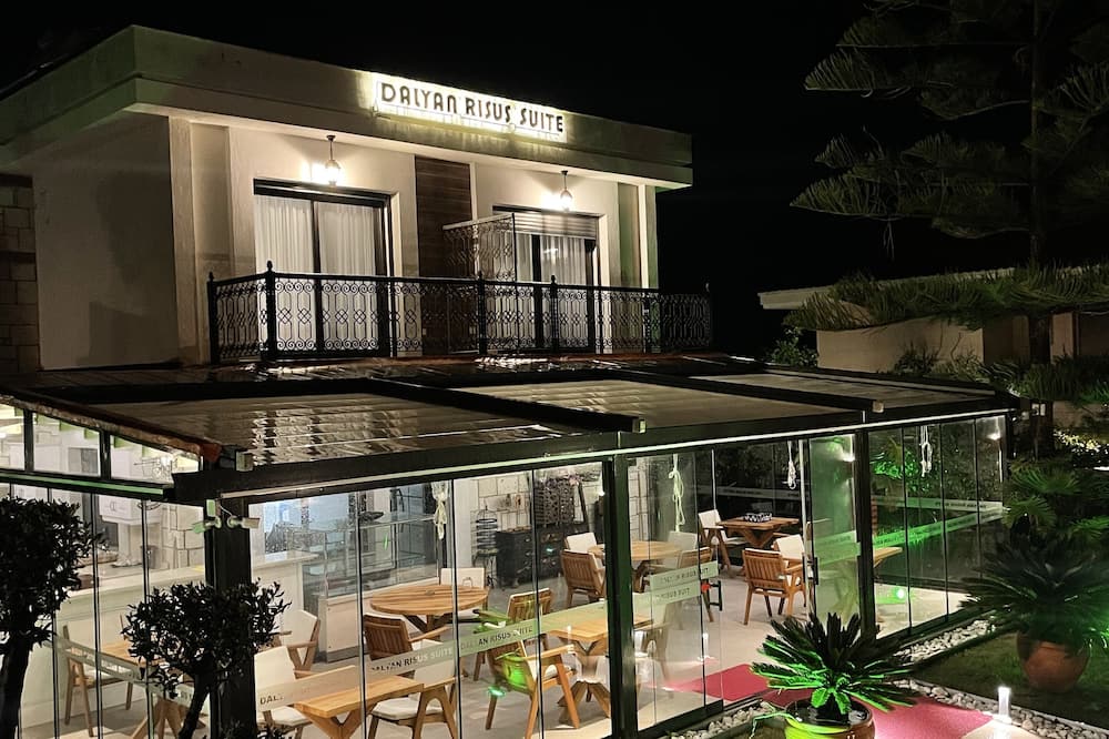 Dalyan Risus Suite