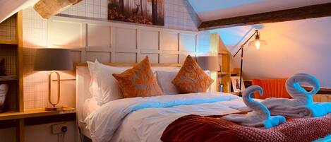 2 bedrooms, iron/ironing board, travel crib, free WiFi