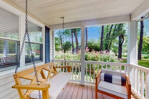 Property grounds - Renovated house with private pool, water access, boat launch, game room & deck (Mineral)