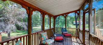 Renovated house with private pool, water access, boat launch, game room & deck