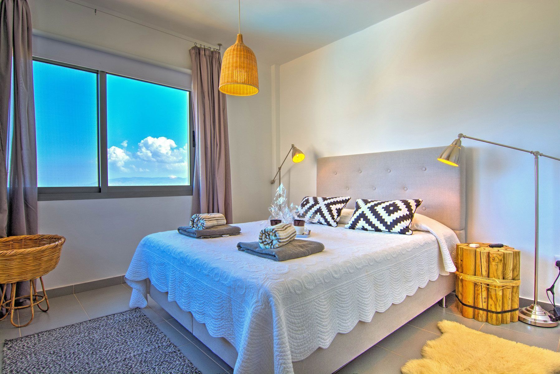 3 bedrooms, iron/ironing board, free WiFi