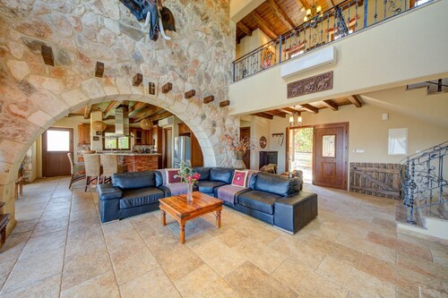 Villa Apollonia -  a villa that sleeps 8 guests  in 4 bedrooms