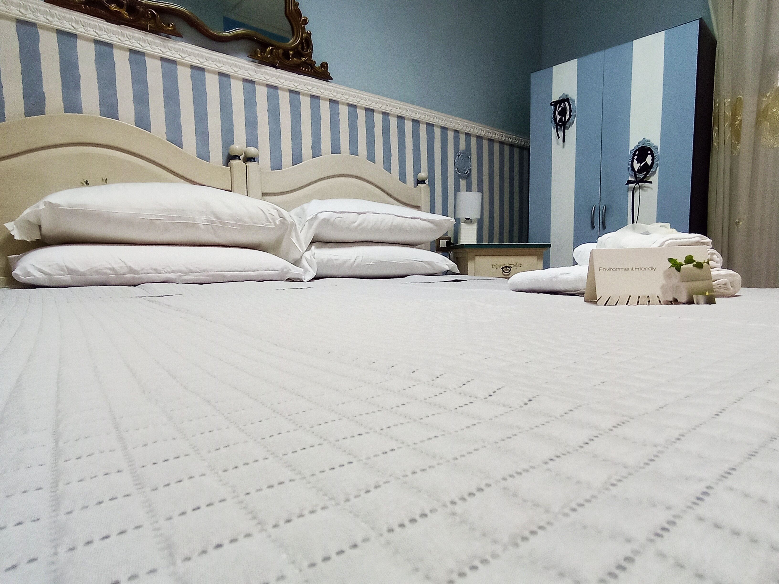 5 chambres, lit parapluie, Wi-Fi gratuit, draps fournis