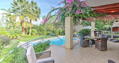 Villa Vesta - a villa that sleeps 7 guests in 4 bedrooms