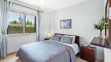 3 bedrooms, iron/ironing board, free WiFi