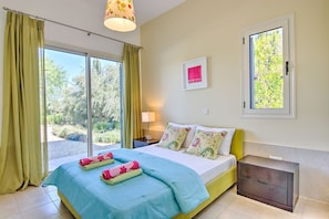 3 bedrooms, iron/ironing board, free WiFi