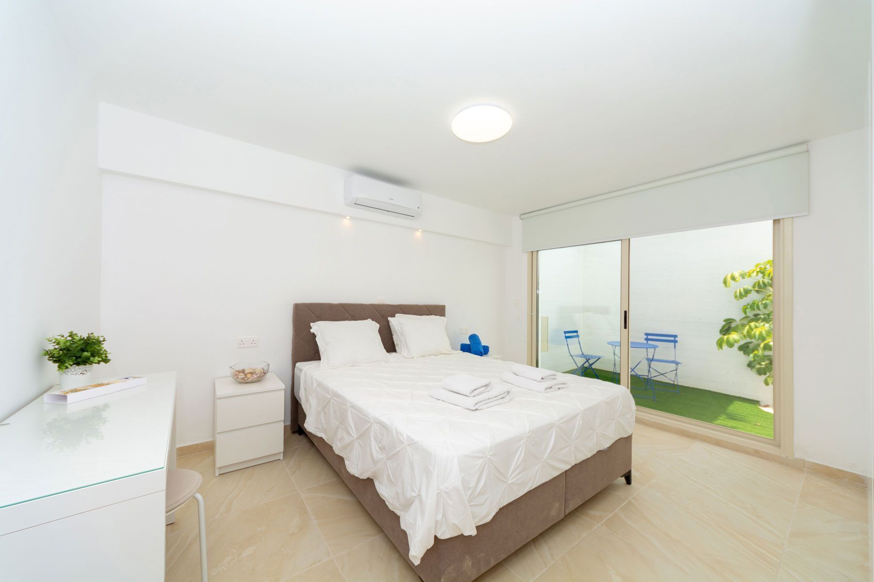 3 bedrooms, iron/ironing board, free WiFi