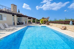 Piscine extérieure