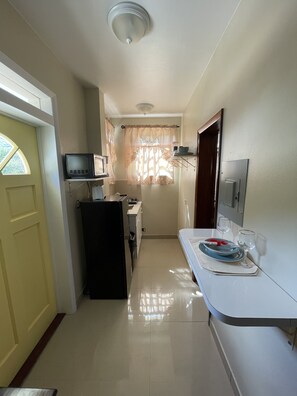 Fridge, microwave, stovetop, coffee/tea maker - Studio Apartment/ Optional Car Rental (St Thomas)