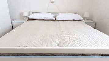 3 habitaciones y ropa de cama