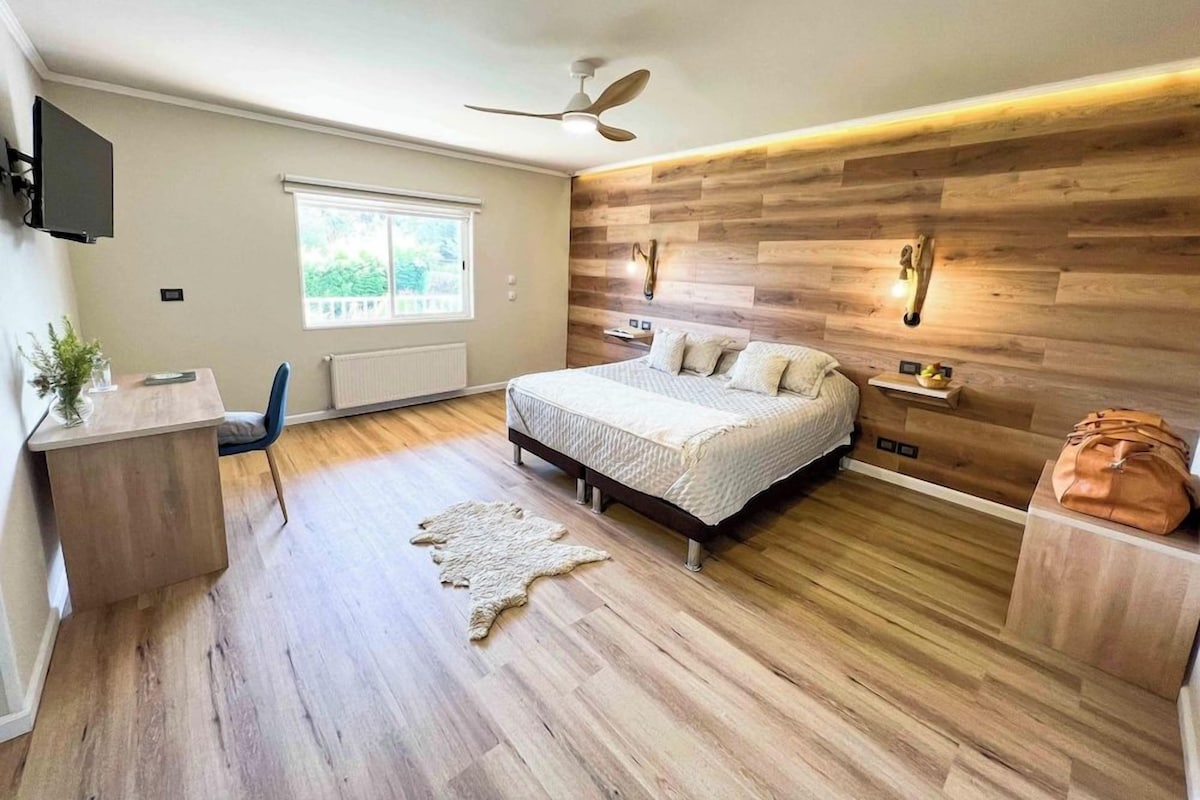 Minibar, wifi gratis y ropa de cama 