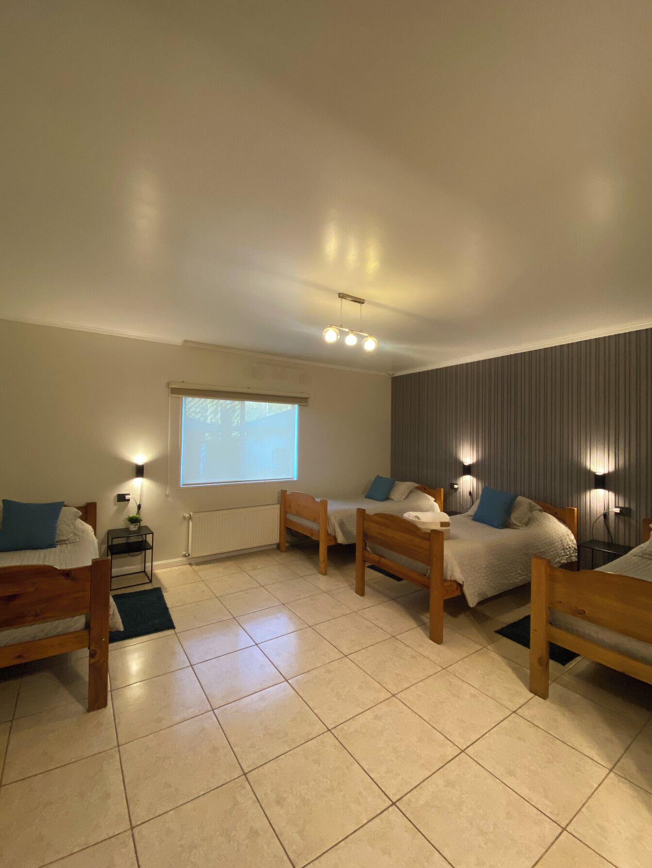 Standard Quadruple Room | Minibar, WiFi (free), bed sheets