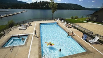 Una piscina climatizada