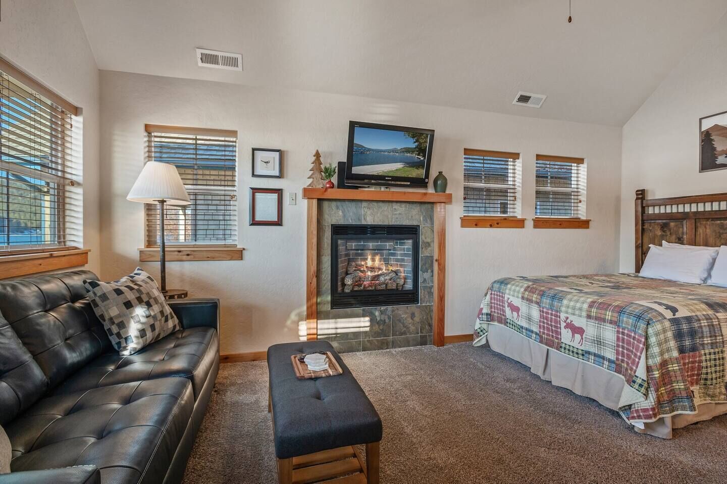 1 bedroom, iron/ironing board, travel cot, free WiFi