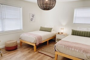 2 bedrooms, desk, iron/ironing board, travel cot