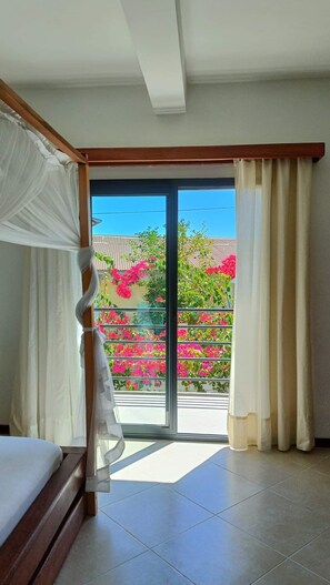 2 bedrooms, in-room safe, iron/ironing board, free WiFi - A beautiful modern residence 10 minutes from one of Nosy-Be's most beautiful beaches. (Nosy-Be)