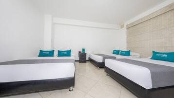 Superior Quadruple Room | Hypo-allergenic bedding, free WiFi, bed sheets