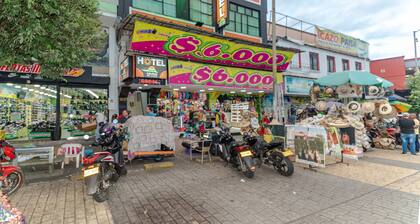 Hotel Colinas del Llano