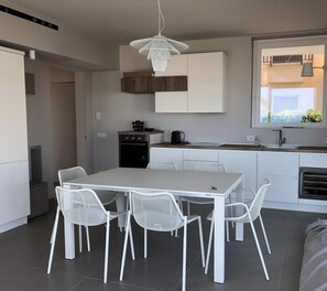 Dining - Beachside Luxury Apartment Playa Grande (Plaja Grande)