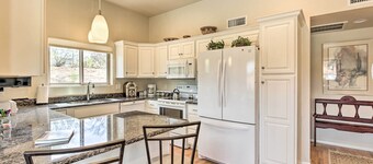 Lovely Tucson Home w/ Private Pool & Hot Tub!