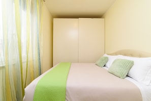 3 habitaciones, tabla de planchar con plancha y wifi gratis 