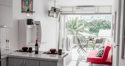 3BR Cali Apt With AC & Fast WiFi – Near Tequendama