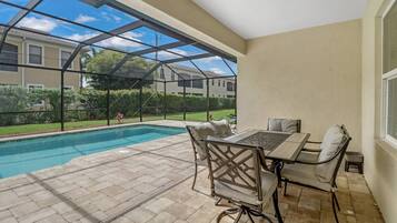 House (4831 SW 18th Ave) | Exterior