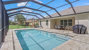 House (4831 SW 18th Ave) | Exterior