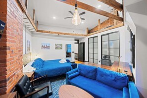 Televisio, työhuone