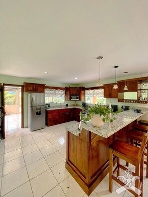 Fridge, microwave, oven, stovetop - Farm Villa (Copey District)