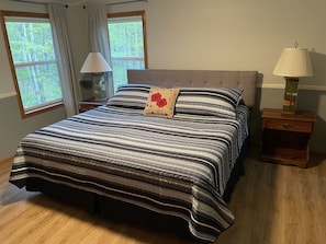 3 bedrooms, iron/ironing board, free WiFi, bed sheets