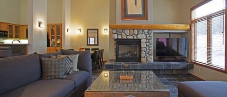 Smart TV, fireplace, DVD player, books