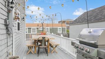 House (Cloud Break) | Exterior