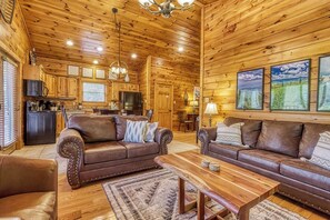 Smart TV, caminetto, videogiochi, lettore DVD