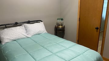 3 bedrooms, WiFi, bed sheets