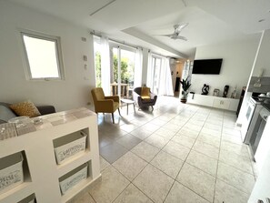 Interior - Nice 2 bed-rooms apartment at Aquamarina Residence (Sint Maarten)