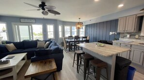 TV - So Close to Everything! + Ocean Views (Ocean City)