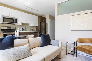 Télévision, chaîne hi-fi