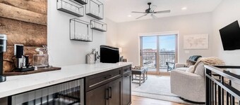 Evelyn 202: Spacious Downtown Retreat with Private Deck & Balcony