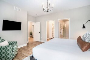 2 Schlafzimmer, Reisekinderbett, WLAN, Bettwäsche