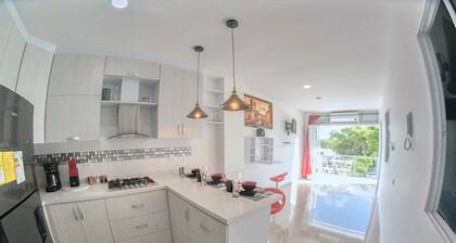 Perfect & Private 2 Bedroom Apt Near Medical & Shopping Centers, Imbanaco, CQB