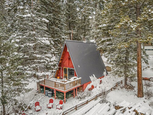 The 'Easy A' Cabin at Rocky Point- Stylish 1960's A-Frame