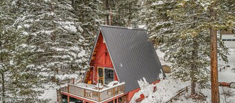 The 'Easy A' Cabin at Rocky Point- Stylish 1960's A-Frame
