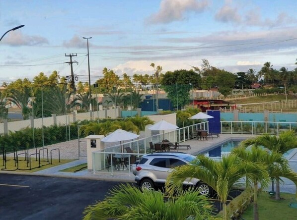 Outdoor dining - @nuestroapenlaplaya (Cabedelo)