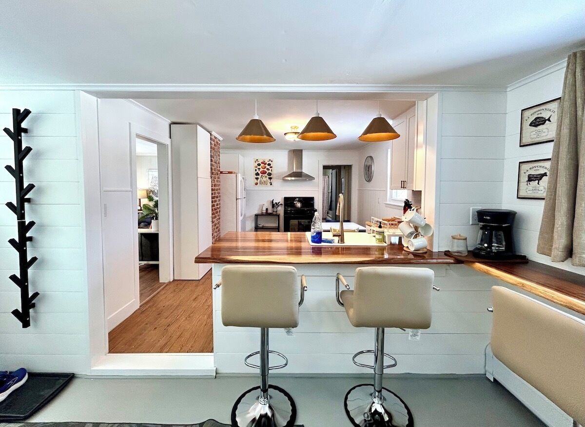 Geladeira, micro-ondas, fogão, lava-louças