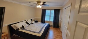 5 chambres, fer et planche à repasser, Wi-Fi gratuit, draps fournis