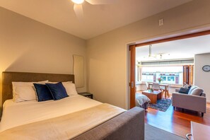 1 bedroom, iron/ironing board, WiFi